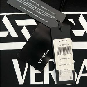 Men’s Versace T Shirt .